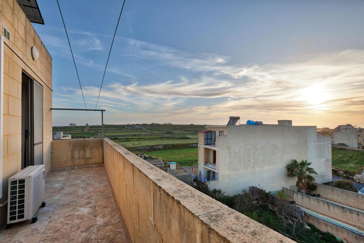 Summer Fields Penthouse With Amazing Views Sannat Exterior foto